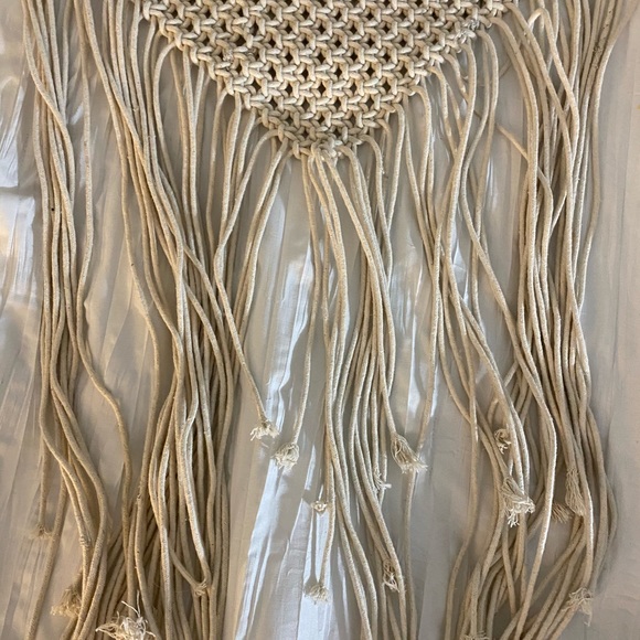 Macrame wall hanging - Picture 2 of 5